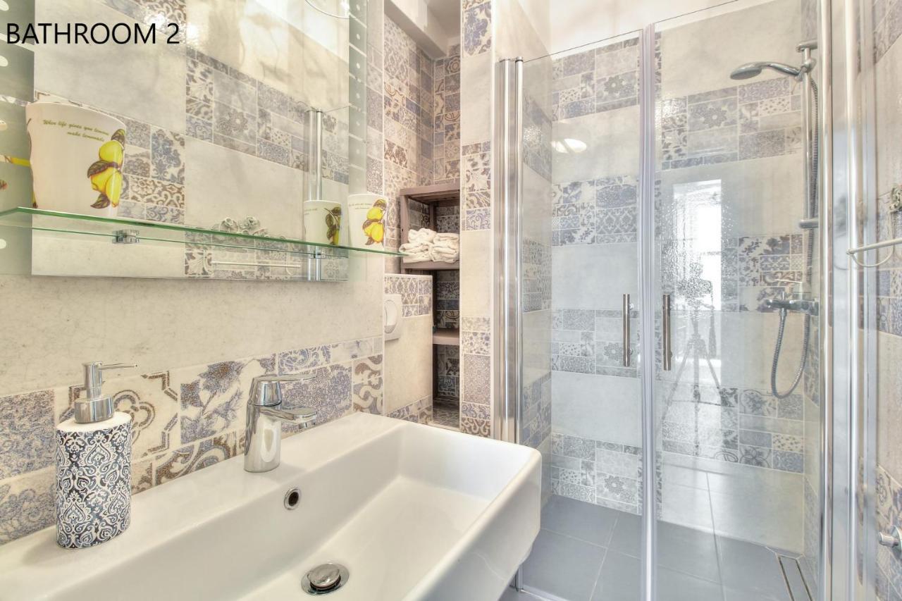 Boutique Apartman Villa Mediteran โปเรช ภายนอก รูปภาพ