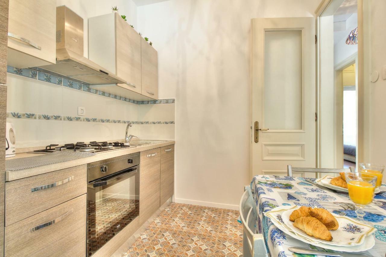 Boutique Apartman Villa Mediteran โปเรช ภายนอก รูปภาพ