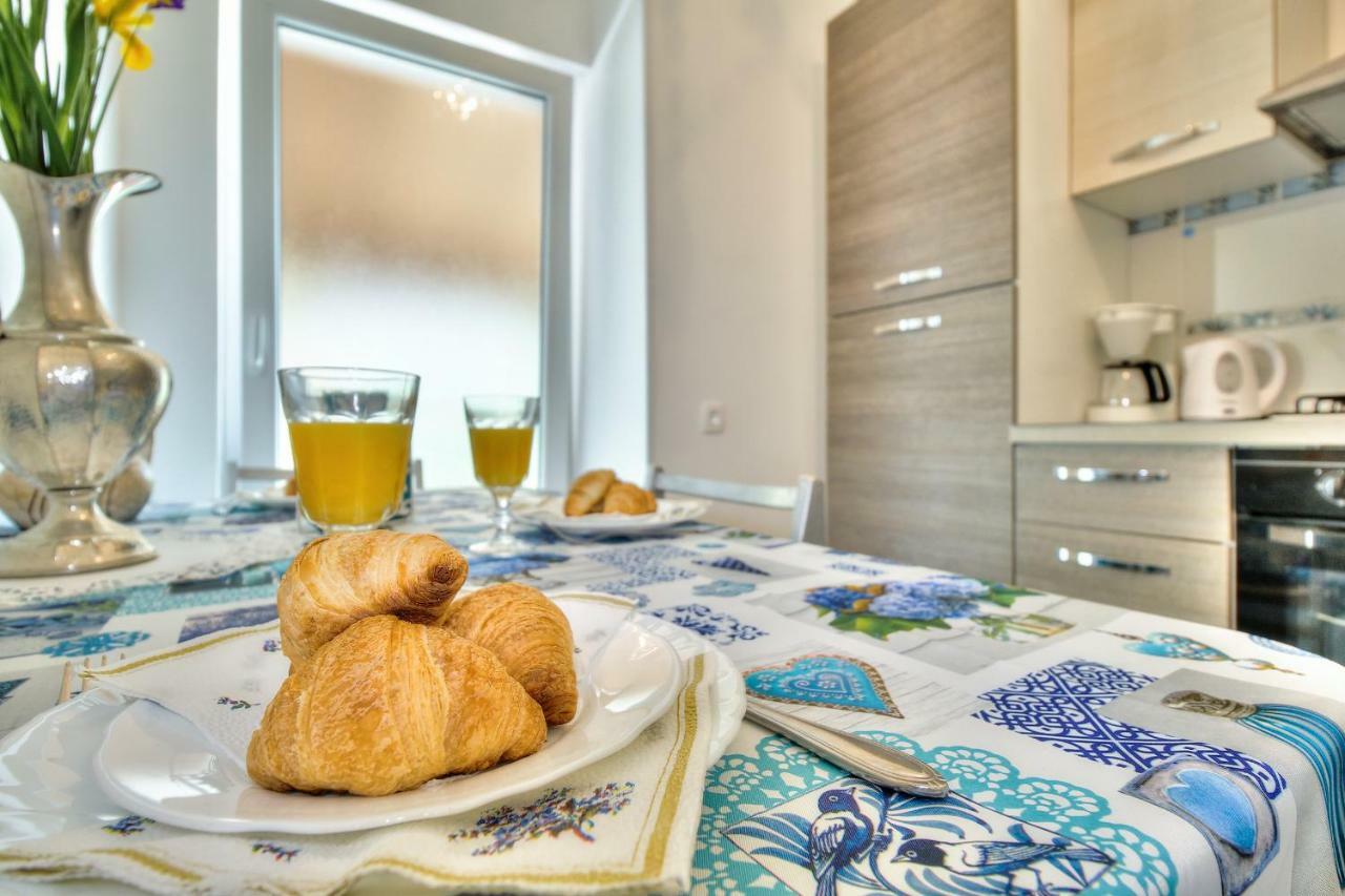 Boutique Apartman Villa Mediteran โปเรช ภายนอก รูปภาพ